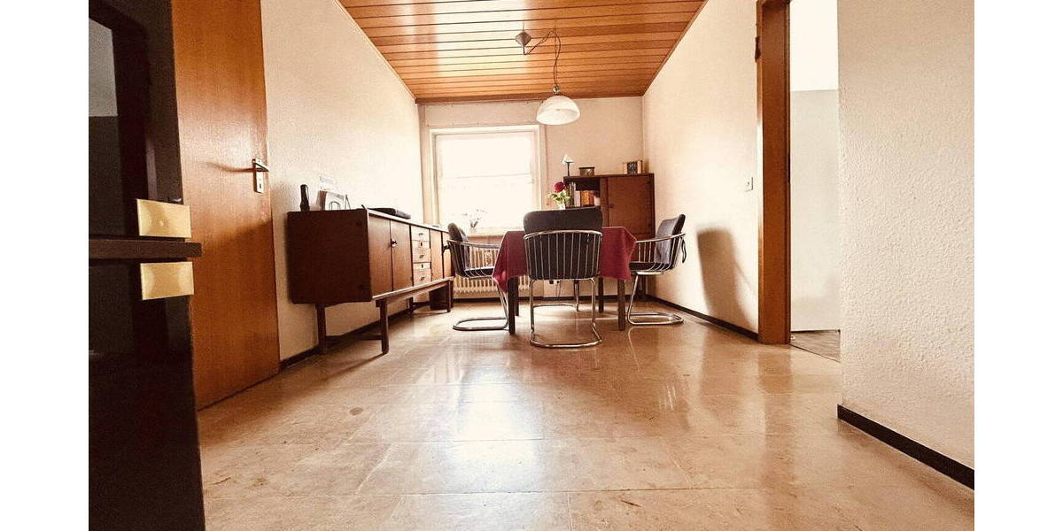 Reihenendhaus Frankfurt Hausen - 7 Zimmer, 177 m&sup2;, 779.000&euro; | Angebot:26188389