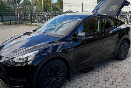 Tesla Model Y 68.000 km 39.999 &euro; Bad Homburg 61348