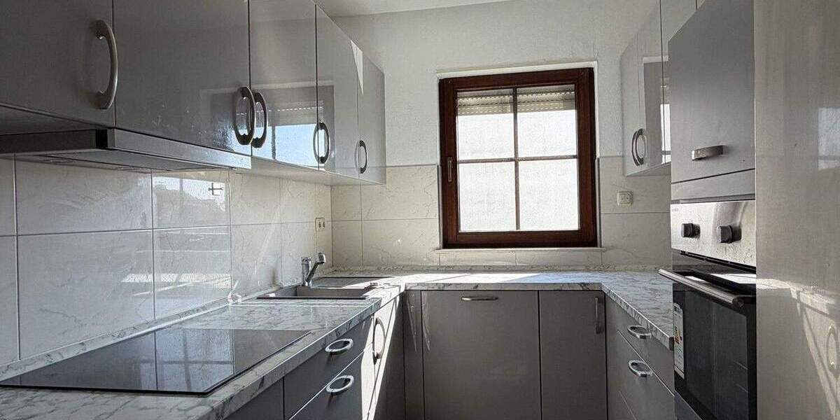 Etagenwohnung Steinbach (Taunus) - 3 Zimmer, 85 m&sup2;, 1.200&euro; | Angebot:25837333