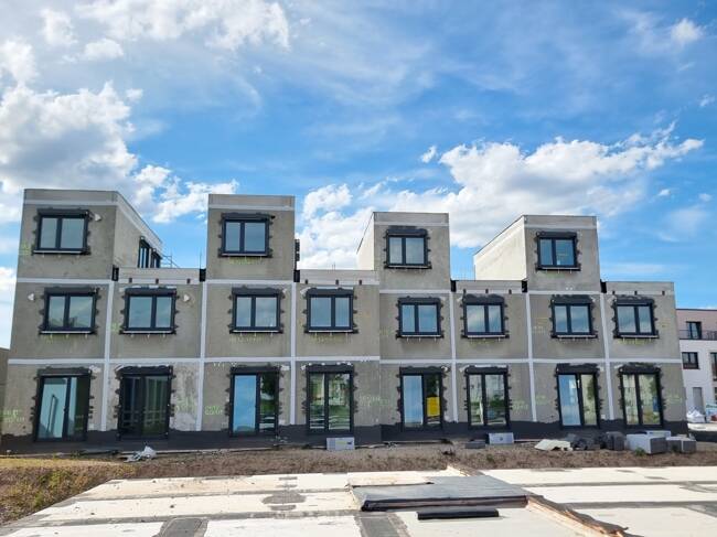 Ein Haus ohne Haken - 5 Zimmer, 2 Bäder, Keller, Garage, Dachterrasse & Garten + vll. Hessengeld?* 5 zimmer