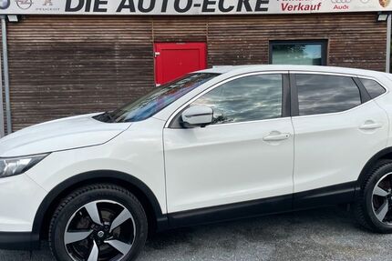 Nissan Qashqai 87.740 km 9.990 &euro; Rüsselsheim 65428