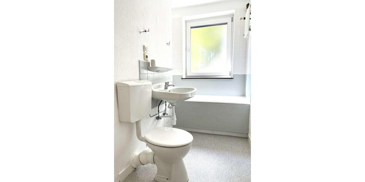 Hochparterre Offenbach am Main Bürgel - 2 Zimmer, 50 m&sup2;, 270.000&euro; | Angebot:26882280