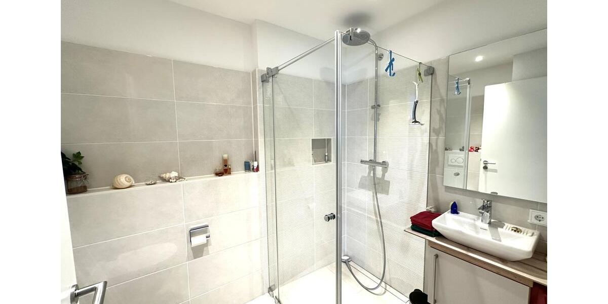 Penthouse mit Dachterrasse 4 Zimmer Wohnung in Hofheim, Luxusausstattung und 2xTG-Stellpätze! 4 zimmer