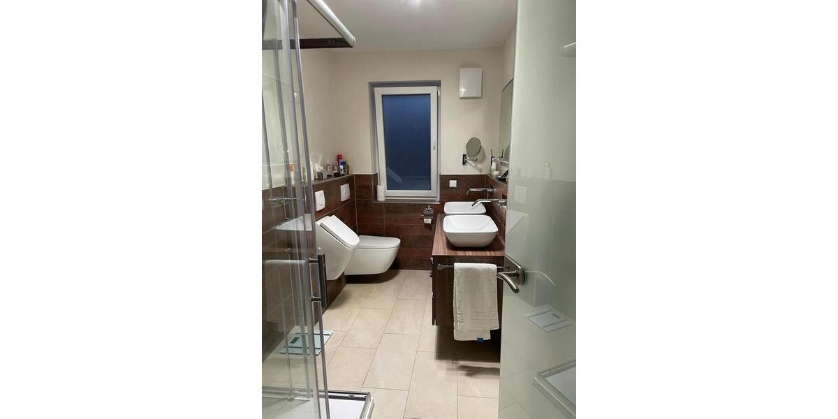 Schöne voll möblierte 2,5 Zim. Wohnung 2.5 zimmer