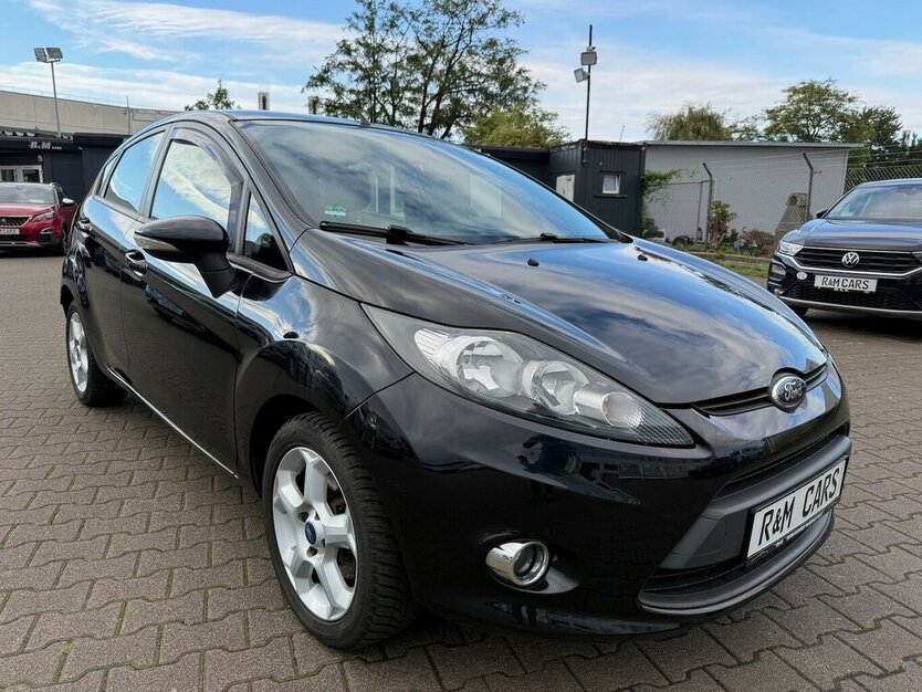 Ford Fiesta 1.2 Trend-Cool&Sound 5Türig 156.010 km 3.390 € Frankfurt 60386