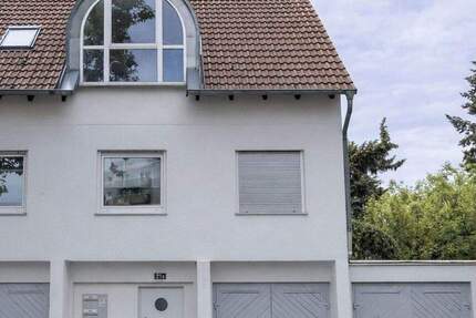 Haus Frankfurt am Main Griesheim - 5 Zimmer, 160 m&sup2;, 750.000&euro; | Angebot:25654298