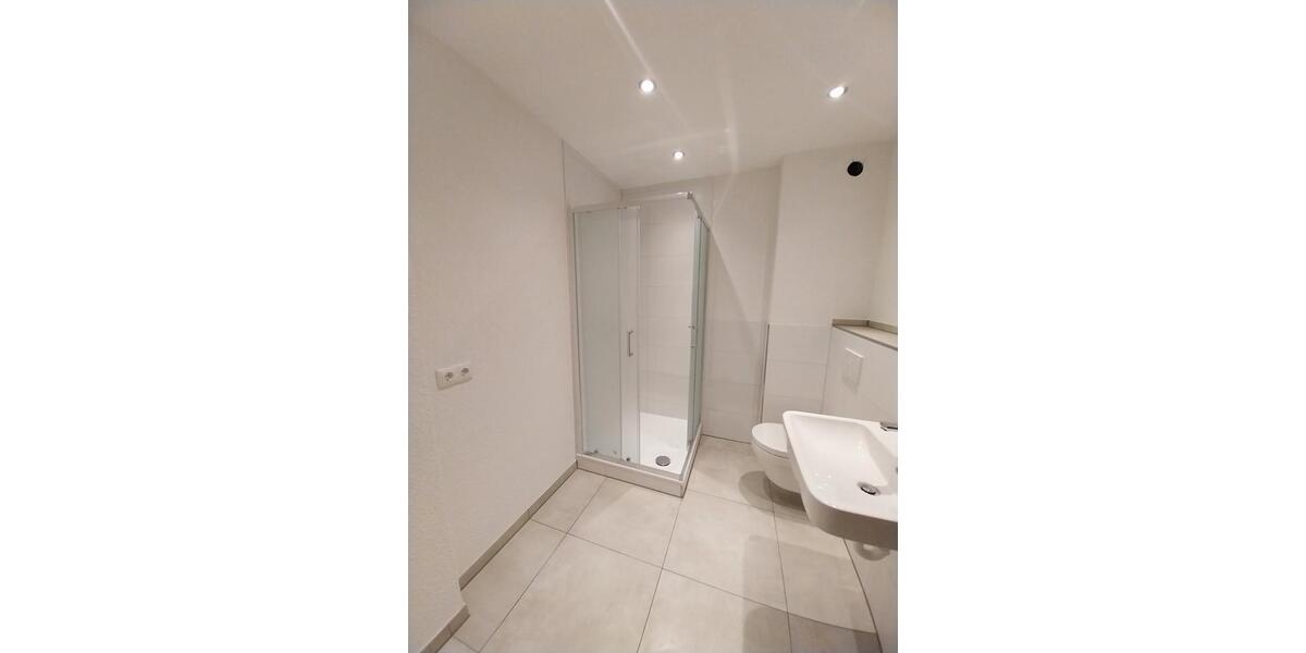 Dachgeschoßwohnung Aschaffenburg Damm - 2 Zimmer, 68 m&sup2;, 780&euro; | Angebot:26327168