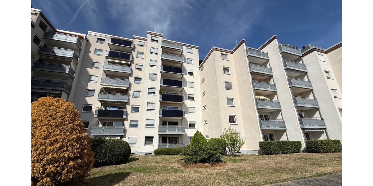 Bad Homburg - Kirdorf: Großzügige 4-Zimmer – Wohnen mit viel Platz - Etagenwohnung Bad Homburg Gonzenheim | Angebot:27333310