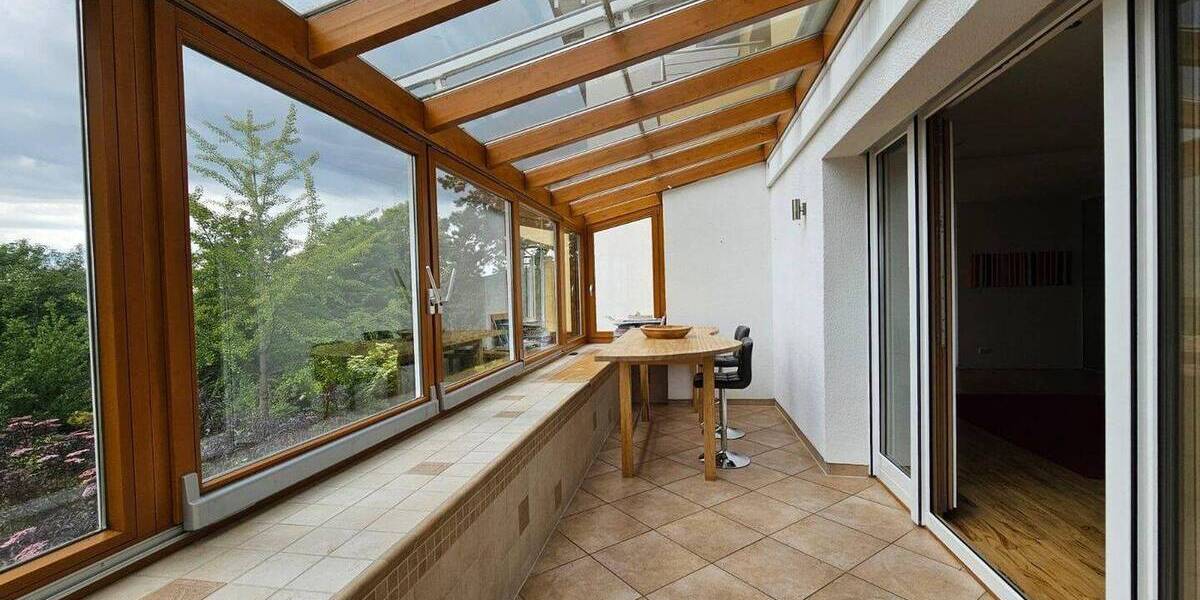 Einfamilienhaus Hofheim - 9 Zimmer, 320 m&sup2;, 4.250&euro; | Angebot:26616851