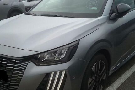 Peugeot 208 14.144 km 14.980 &euro; Rüsselsheim 65428