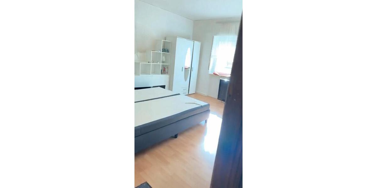 Etagenwohnung Offenbach am Main Bürgel - 3 Zimmer, 65 m&sup2;, 1.200&euro; | Angebot:26478411