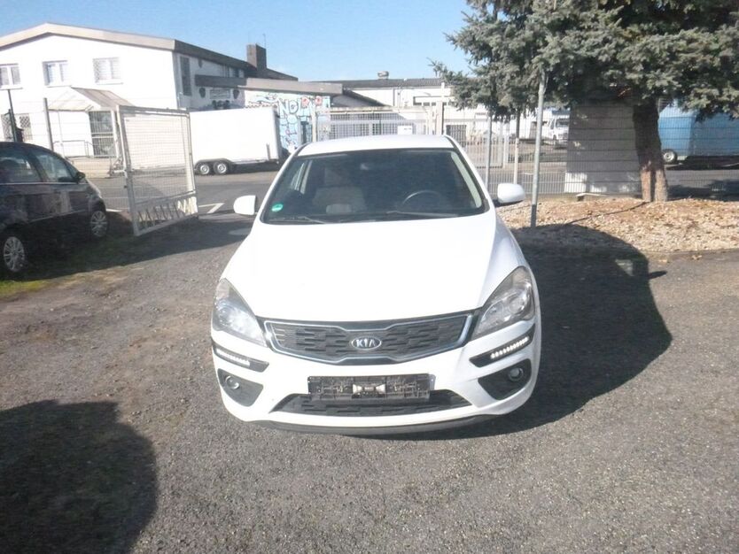 Kia pro ceed / ProCeed 180.000 km 1.850 € Erlensee 63526