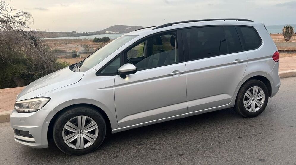 VW Touran 339.000 km 10.000 € Frankfurt 65934