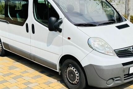 Opel Vivaro 240.000 km 6.690 &euro; Bad Homburg 61350