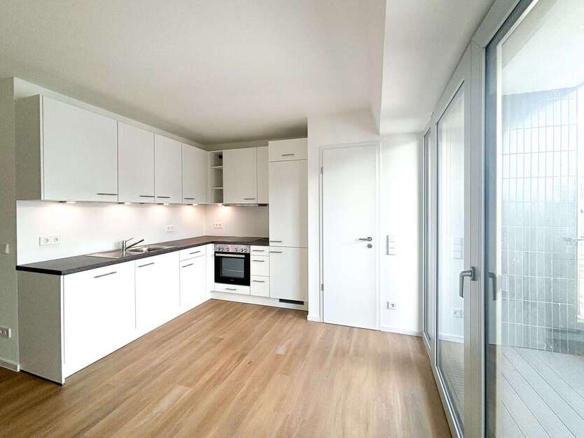 Wohnung zum Mieten in Frankfurt am Main 1.614 € 64 m² 3 zimmer
