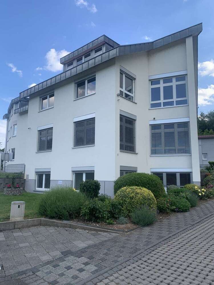 Wohnung zum Mieten in Nidderau 950 € 119 m²