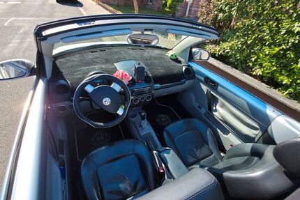 VW New Beetle 125.000 km 2.200 &euro; Limeshaiin 63694