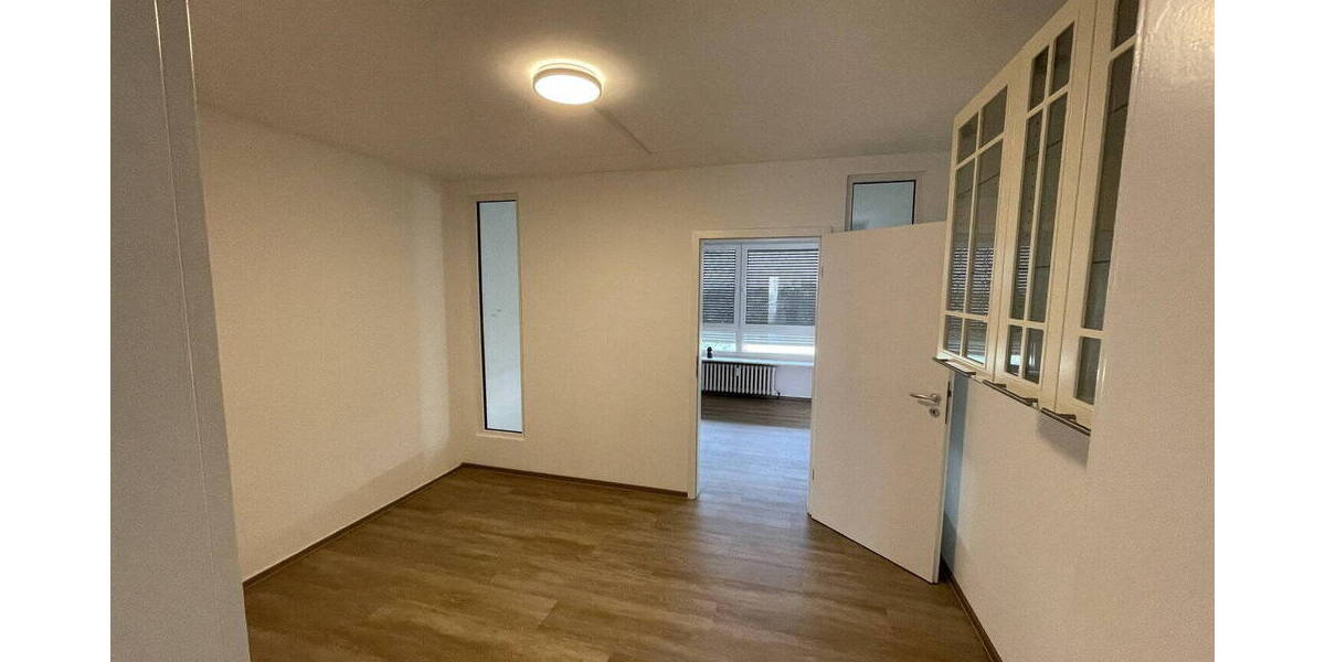 Etagenwohnung Darmstadt - Kranichstein Kranichstein - 4 Zimmer, 93 m&sup2;, 1.300&euro; | Angebot:26824071