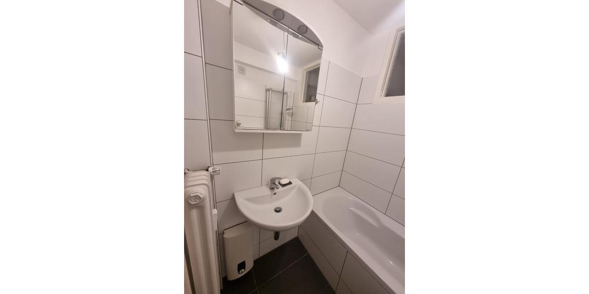 Etagenwohnung Frankfurt am Main Ginnheim - 1 Zimmer, 35 m&sup2;, 175.000&euro; | Angebot:27016009