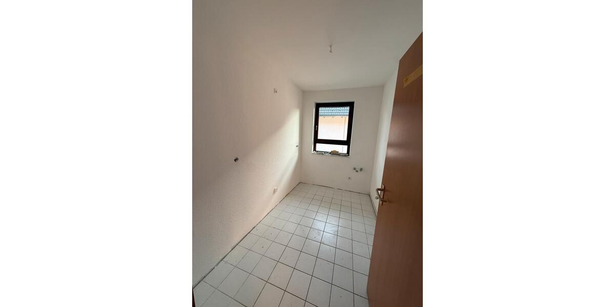 2-ZKB-Wohnung mit Balkon zu vermieten **kernsaniert** 2 zimmer