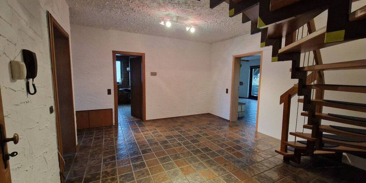 Mehrfamilienhaus, Wohnhaus Großkrotzenburg - 8 Zimmer, 288 m&sup2;, 615.000&euro; | Angebot:26092205
