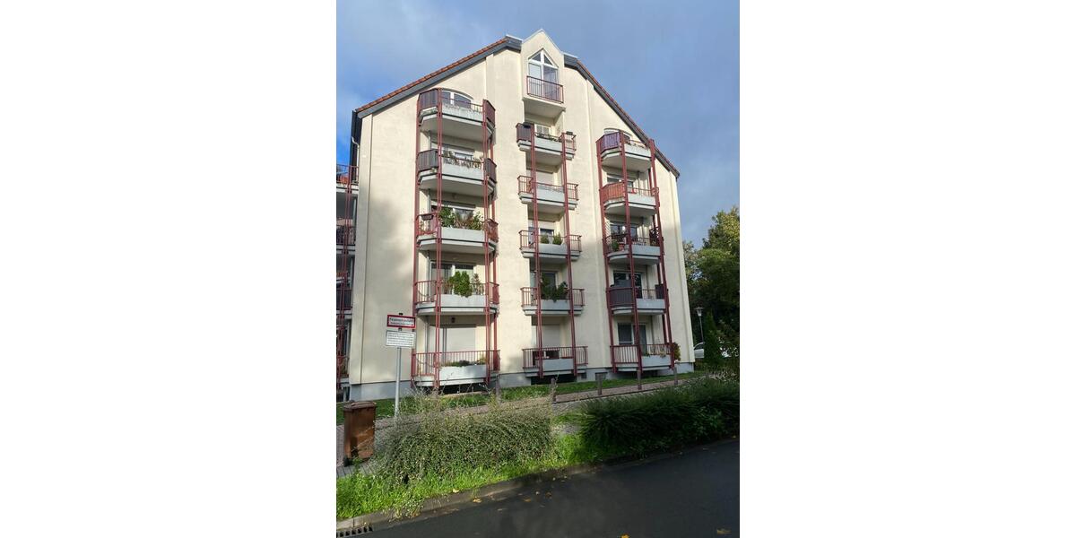 Exklusives Appartement mit Balkon und Einbauküche in der Mainaue 1 zimmer