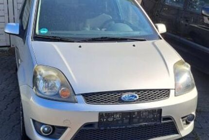 Ford Fiesta 118.000 km 1.500 &euro; Darmstadt 64295