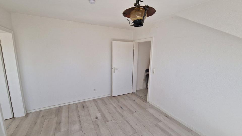 Dachgeschoßwohnung Münster (Hessen) - 2 Zimmer, 50 m&sup2;, 750&euro; | Angebot:26461175