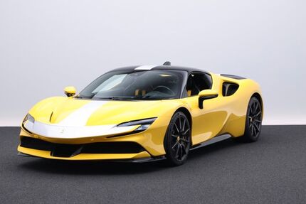 Ferrari SF90 2.300 km 439.800 &euro; Frankfurt 60326