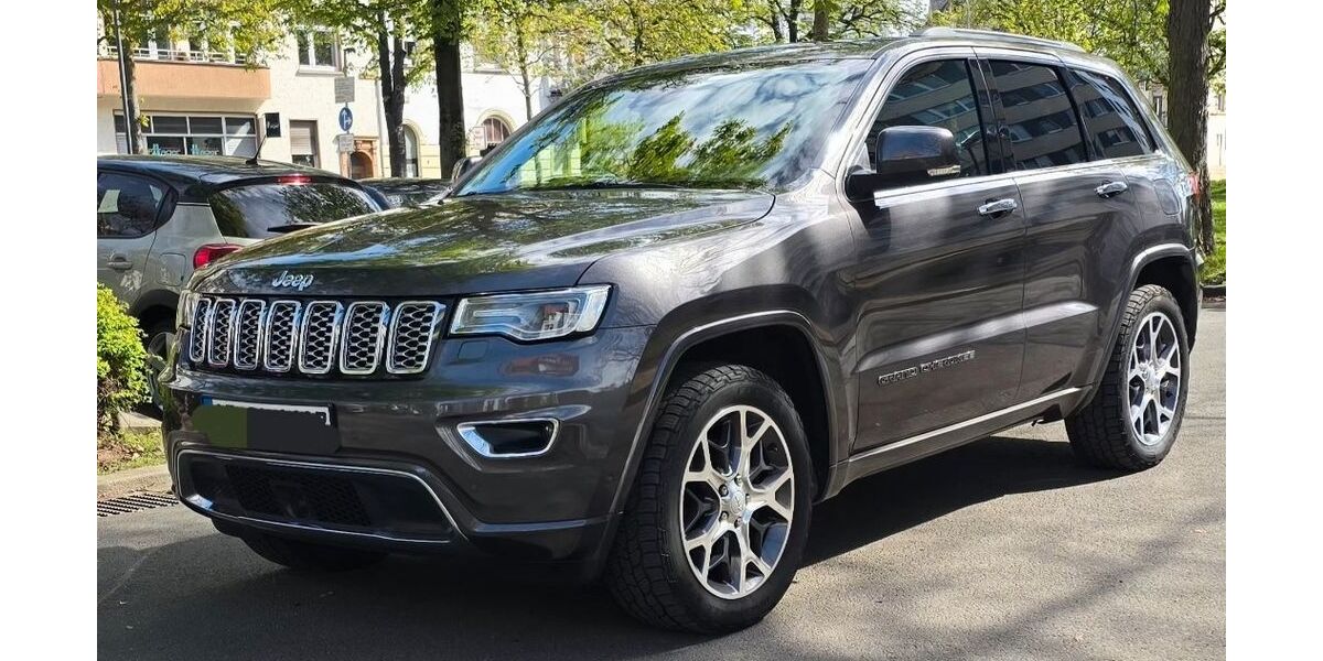 Jeep Cherokee 128.000 km 20.500 &euro; Offenbach am Main 63069