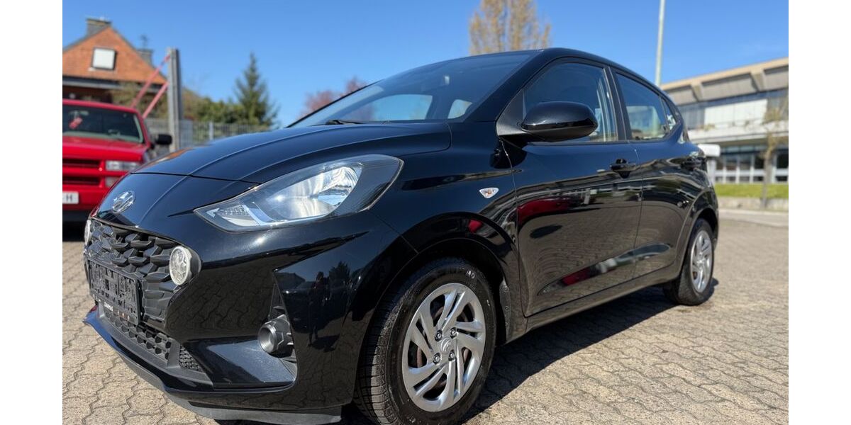 Hyundai i10 100.582 km 5.999 &euro; Hanau 63452