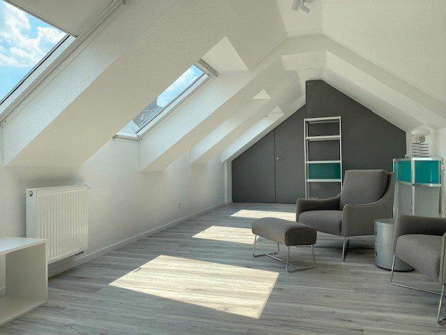 Dachgeschoßwohnung Eppstein - 2 Zimmer, 91 m&sup2;, 960&euro; | Angebot:26262327