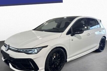 VW Golf 5.000 km 61.989 &euro; Offenbach am Main 63071