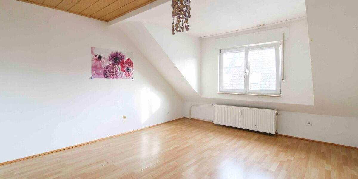 Einfamilienhaus Hanau Großauheim - 6 Zimmer, 270.000&euro; | Angebot:25715899