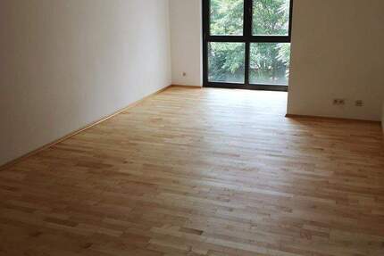 Helle 2 Zimmer Wohnung (1. OG) in Groß Karben Zentrum 60 qm 2 zimmer