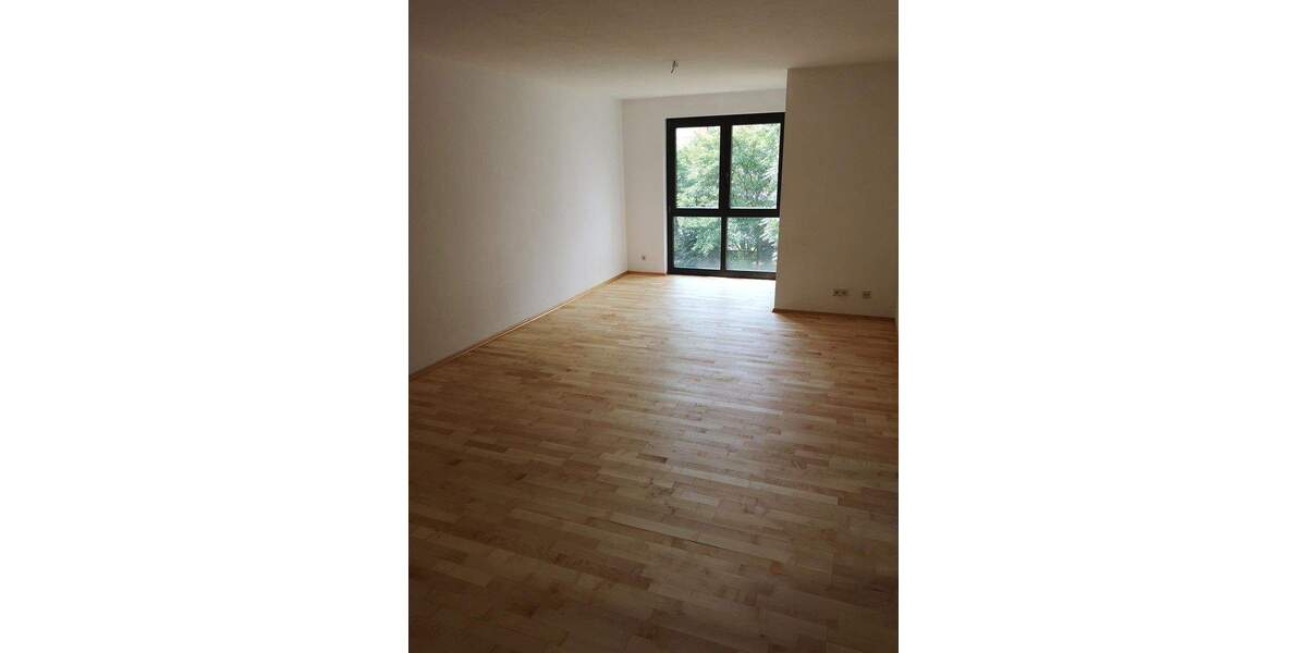 Helle 2 Zimmer Wohnung (1. OG) in Groß Karben Zentrum 60 qm 2 zimmer