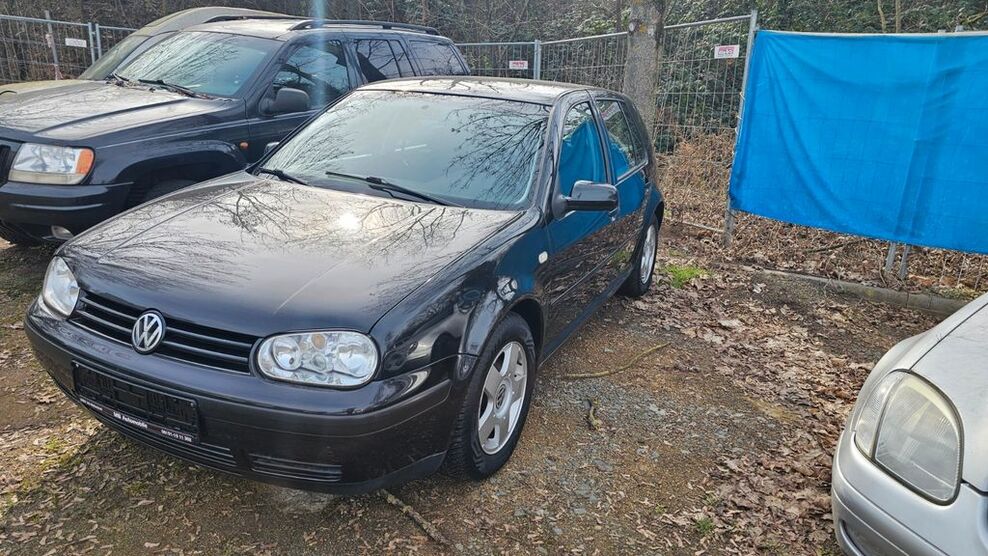 VW Golf 183.000 km 2.699 € Weiterstadt 64331