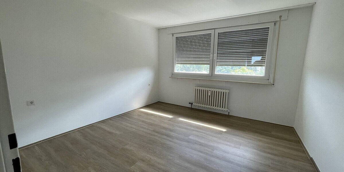 Etagenwohnung Darmstadt - Kranichstein Kranichstein - 4 Zimmer, 93 m&sup2;, 1.300&euro; | Angebot:26824071