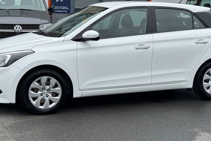 Hyundai i20 123.000 km 7.199 &euro; Frankfurt am Main 60314