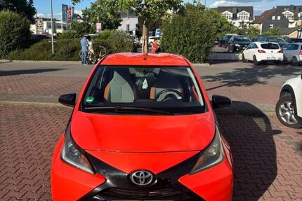 Toyota Aygo (X) 87.000 km 5.100 &euro; Frankfurt 60388
