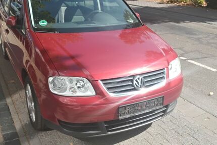 VW Touran 178.000 km 2.499 &euro; Neu-Isenburg 63263