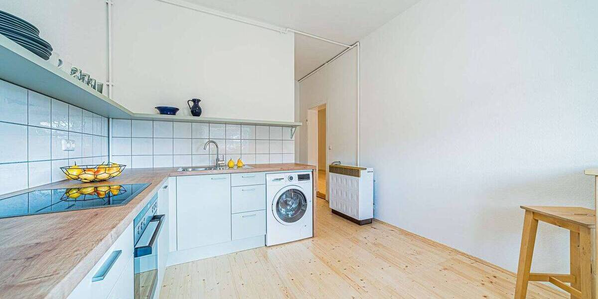 Etagenwohnung Frankfurt am Main Westend-Süd - 2 Zimmer, 75 m&sup2;, 1.650&euro; | Angebot:26683316