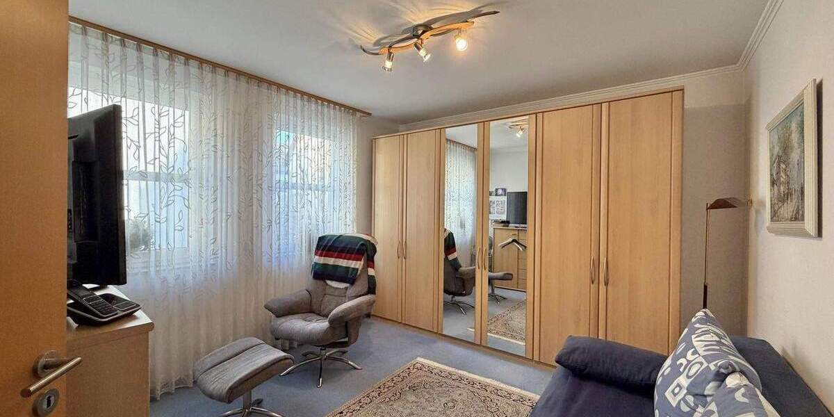 Etagenwohnung Obertshausen Hausen - 3 Zimmer, 145 m&sup2;, 419.000&euro; | Angebot:24827396