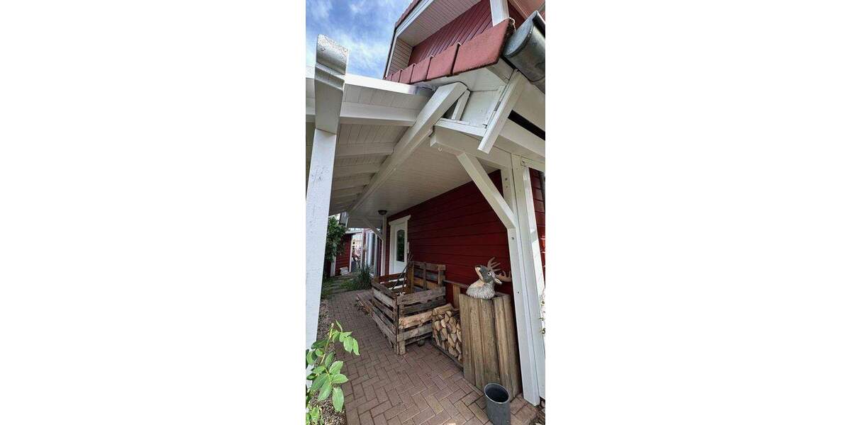 Wunderschönes schwedenrotes Holzhaus am Feldrand - von Privat 4 zimmer