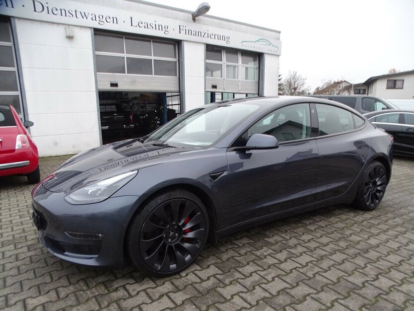 Tesla Model 3 Performance 38.031 km 31.890 € Rodgau 63110