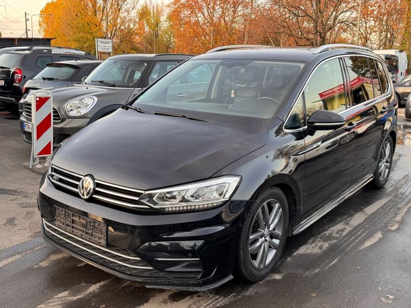 VW Touran 245.800 km 14.299 € Frankfurt 60486