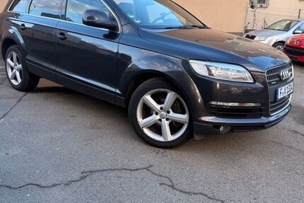 Audi Q7 278.000 km 7.500 &euro; FRANKFURT 65933