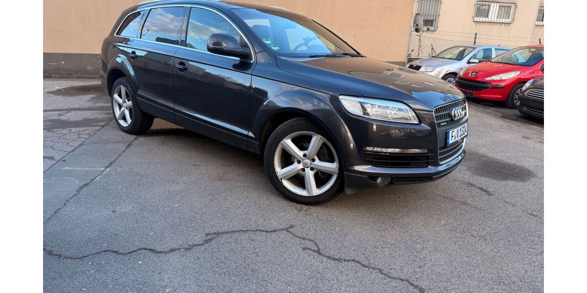 Audi Q7 278.000 km 7.500 &euro; FRANKFURT 65933