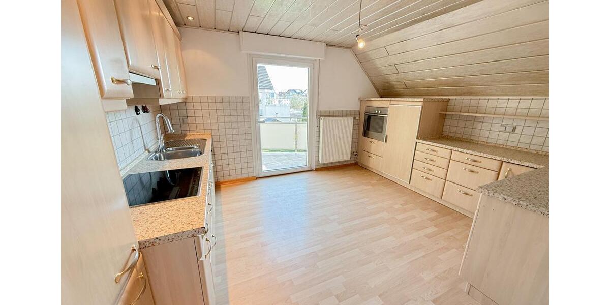 Dachgeschoßwohnung Mühlheim am Main - 3 Zimmer, 88 m&sup2;, 1.100&euro; | Angebot:26179818