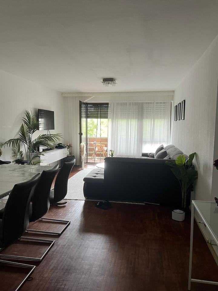 3 Zimmer Wohnung mit EBK+ Garage